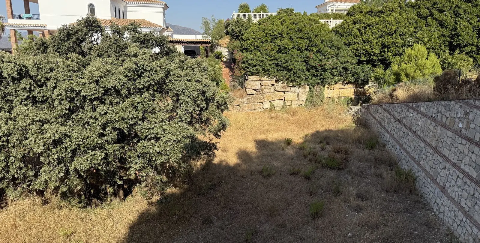 Venta de parcela residencial en Valtocado 10