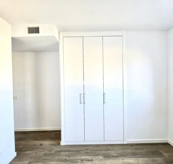 Продажа апартаментов на среднем этаже в Nueva Andalucía