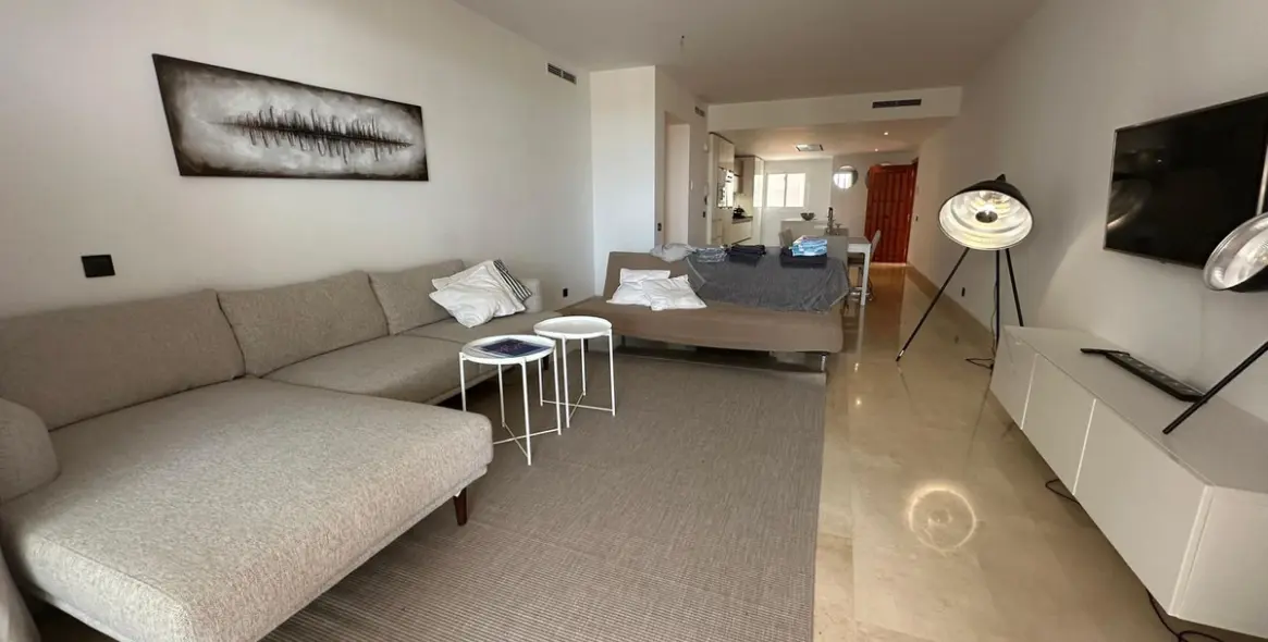 Sale of ground floor apartment in Nueva Andalucía 2