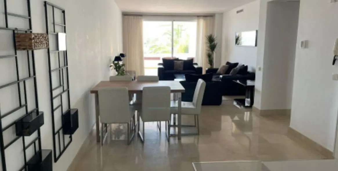Sale of ground floor apartment in Nueva Andalucía 9