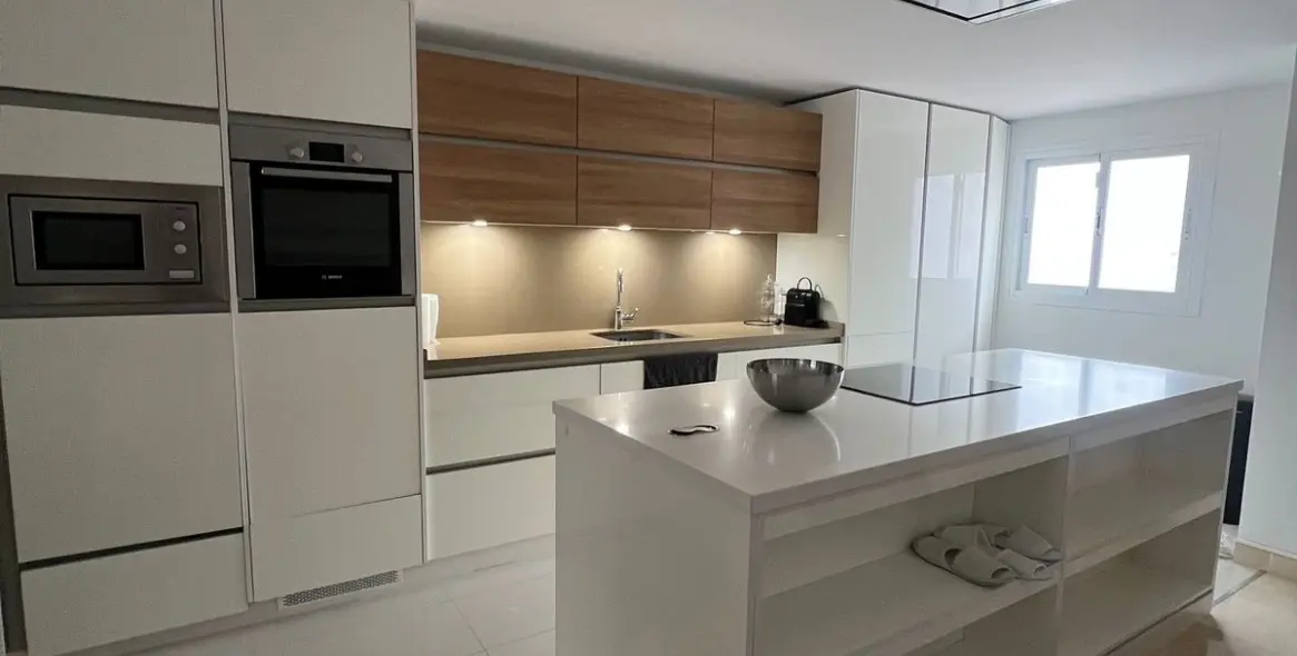 Sale of ground floor apartment in Nueva Andalucía 16