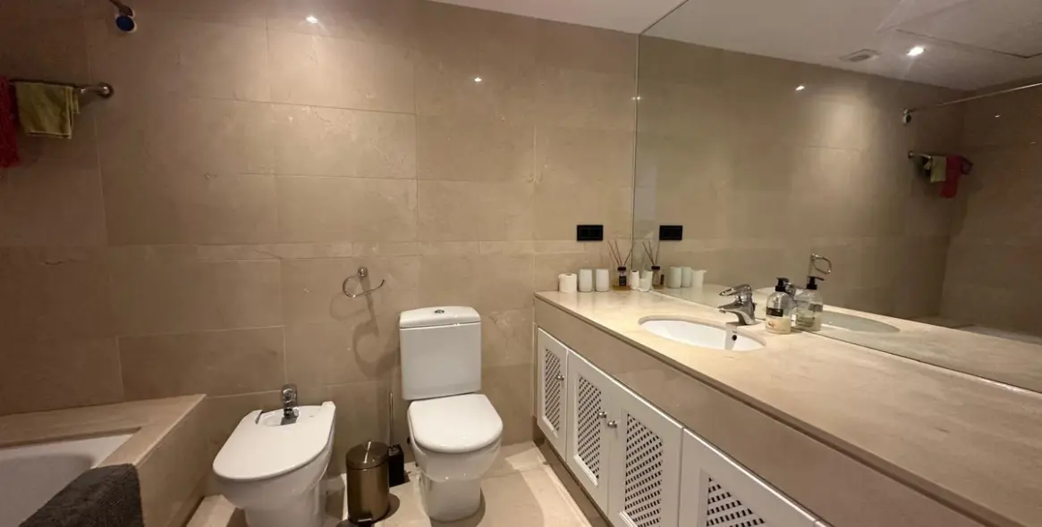 Продажа апартаментов на первом этаже в Nueva Andalucía 22