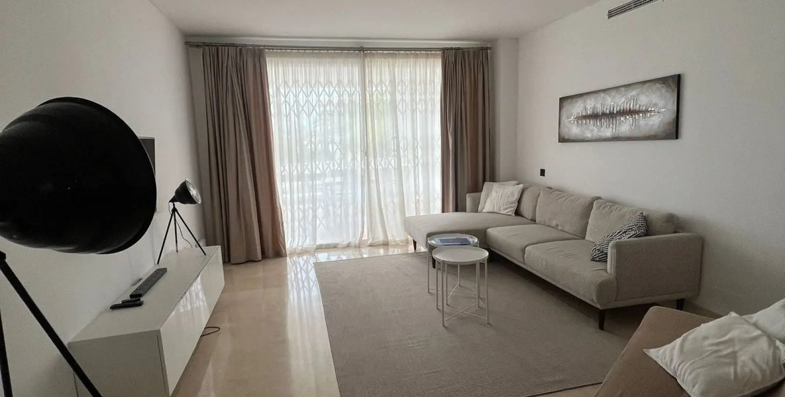 Sale of ground floor apartment in Nueva Andalucía 20