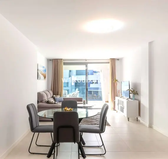 Продажа апартаментов на среднем этаже в Selwo