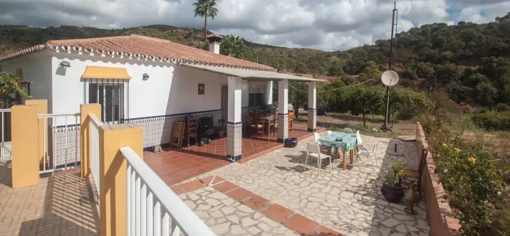 Venta de finca - cortijo en Estepona 1