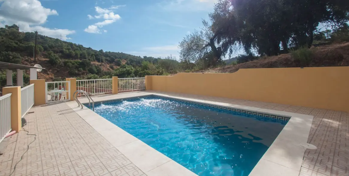 Sale of finca - cortijo in Estepona 21