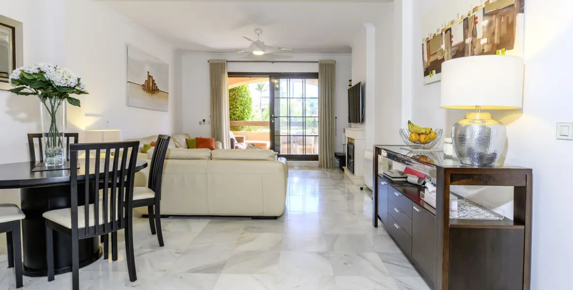 Sale of ground floor apartment in Hacienda del Sol 5