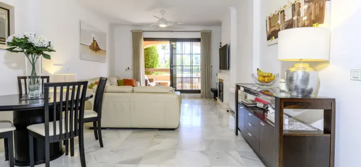 Sale of ground floor apartment in Hacienda del Sol 4