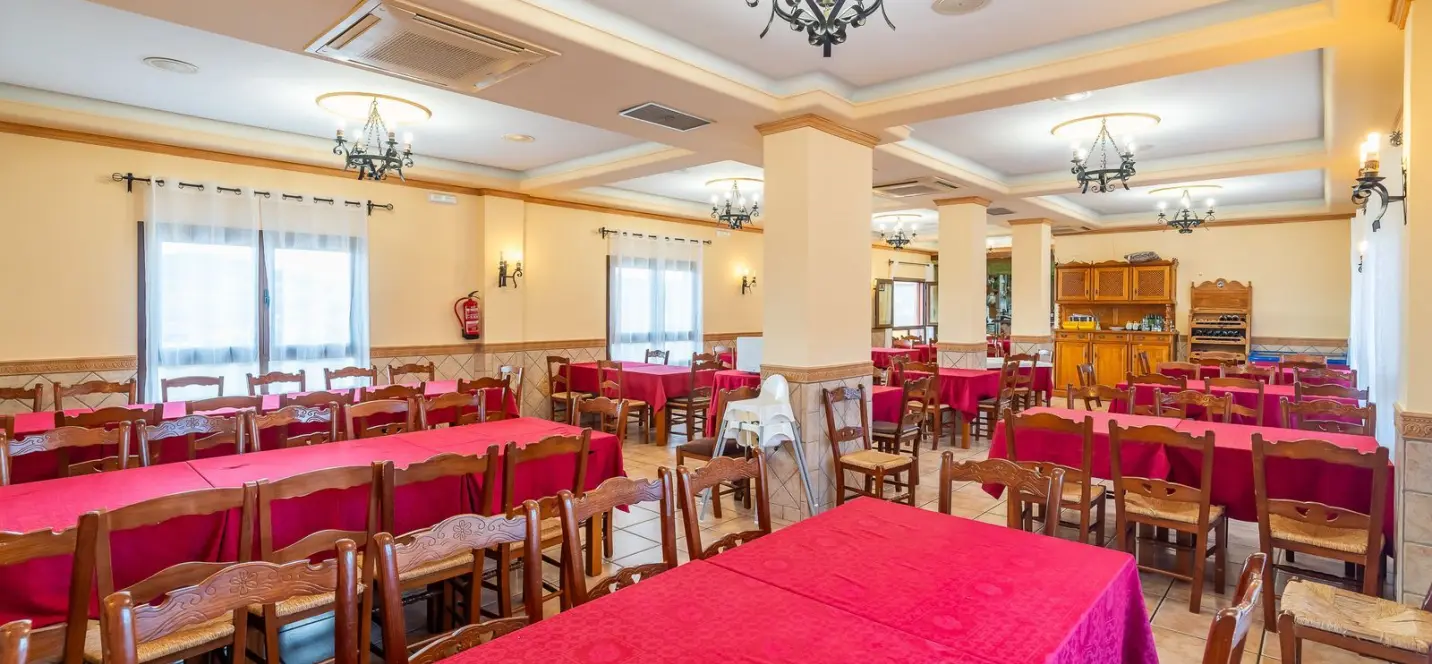 Venta de restaurante en Villanueva De La Concepcion 4