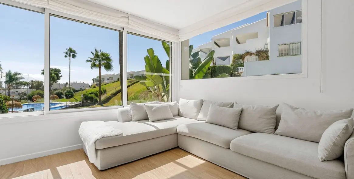 Sale of penthouse duplex in Nueva Andalucía 8