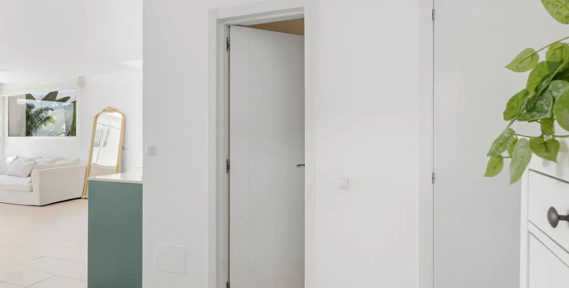 Sale of penthouse duplex in Nueva Andalucía 14