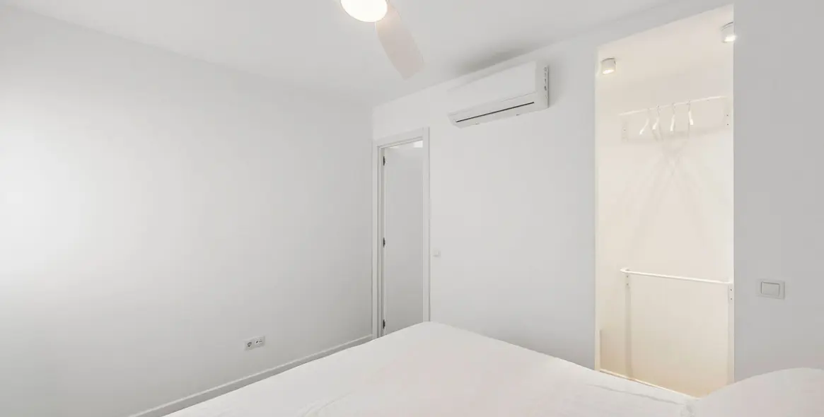 Sale of penthouse duplex in Nueva Andalucía 16