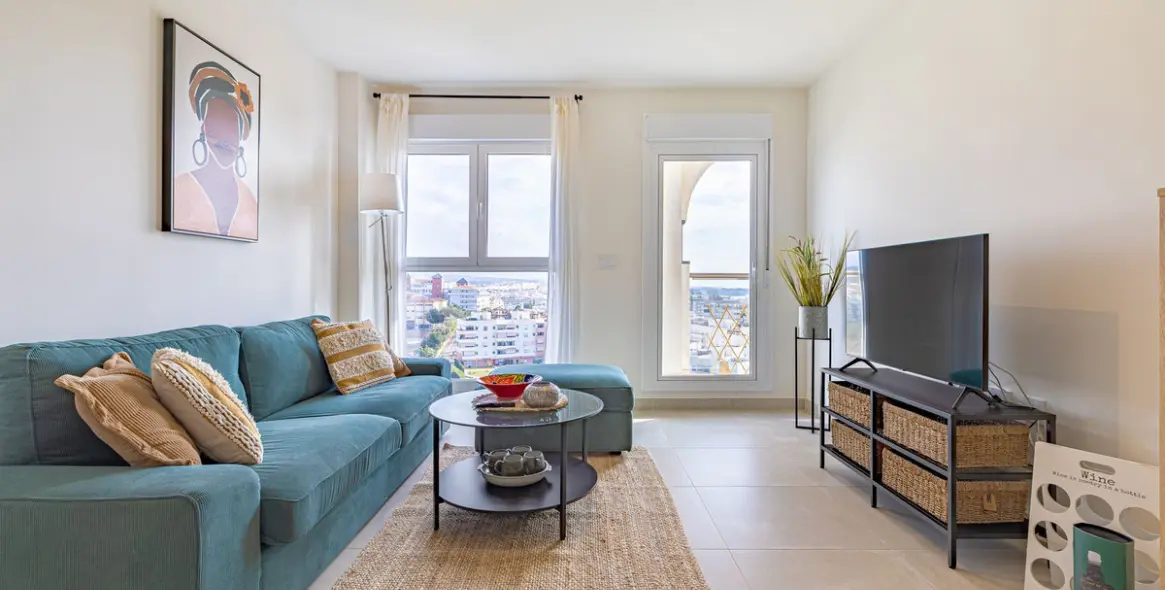 Sale of middle floor apartment in Estepona (district Estepona) 2