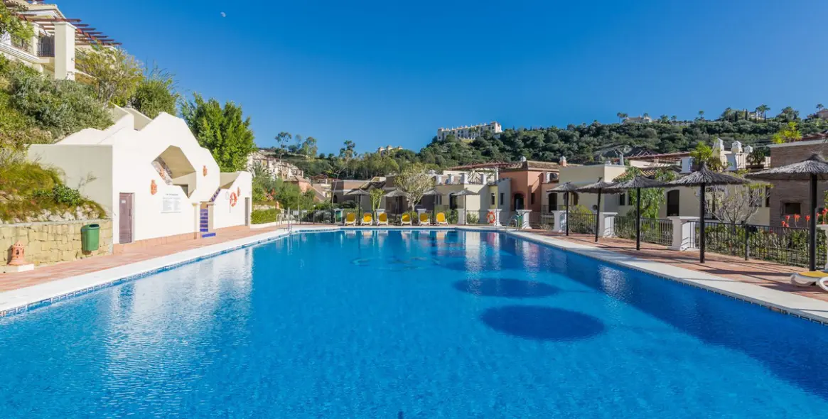 Sale of penthouse duplex in Los Arqueros 2