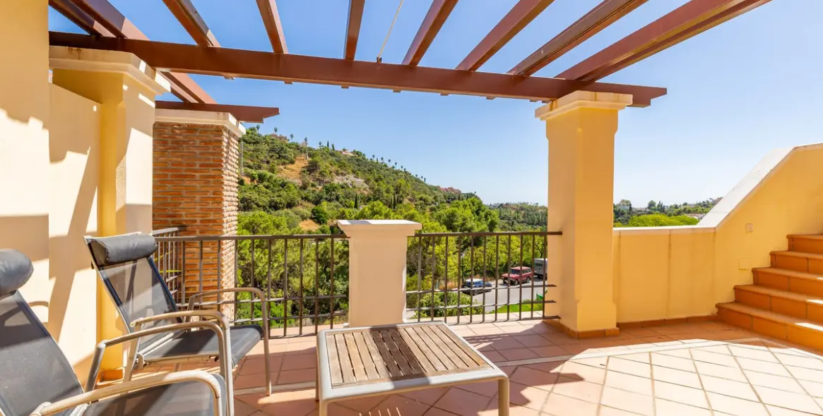 Sale of penthouse duplex in Los Arqueros 4