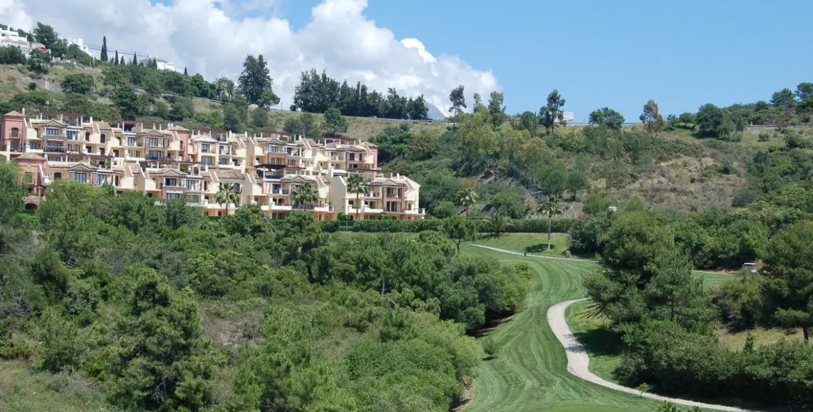 Sale of penthouse duplex in Los Arqueros 12