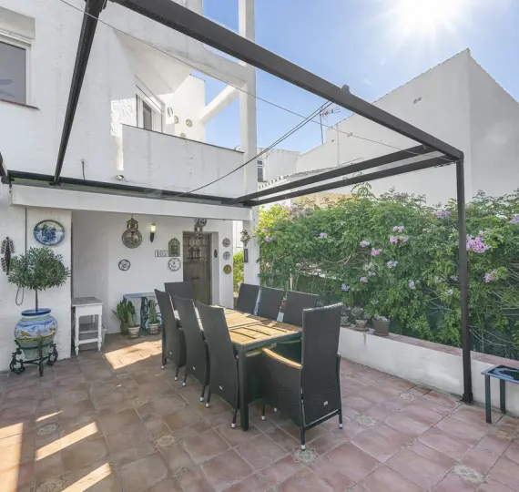 Продажа  отдельно стоящей виллы в Manilva