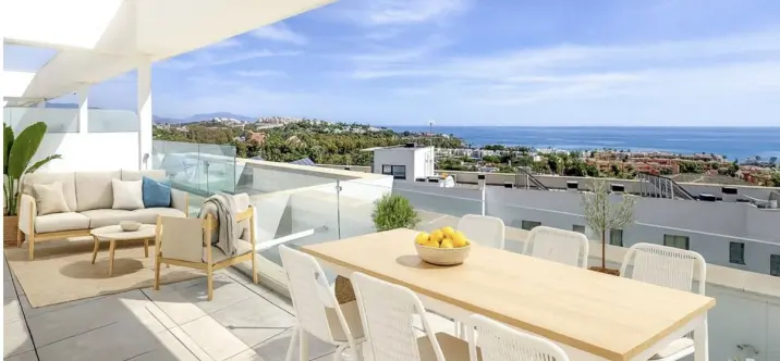 Sale of penthouse in Casares Playa 0