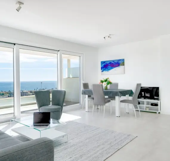 Sale of penthouse in Casares Playa