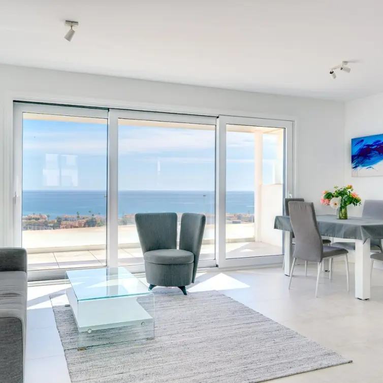 Sale of penthouse in Casares Playa