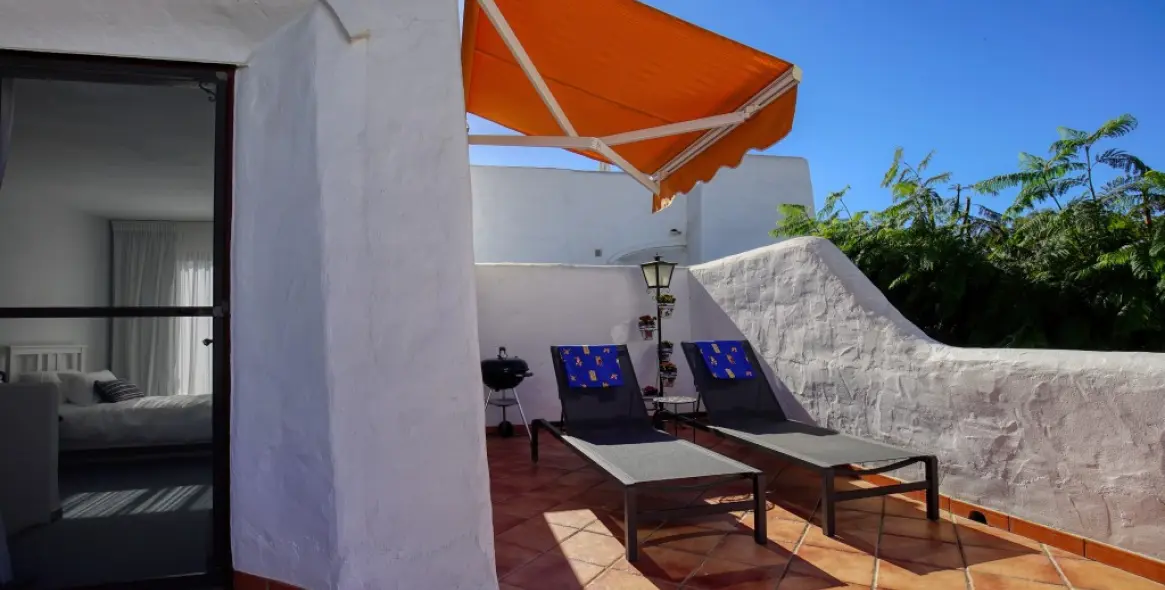 Sale of townhouse in Estepona 1