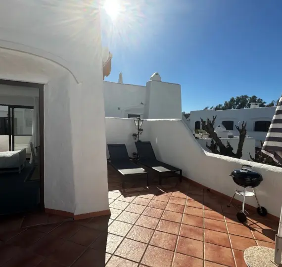 Sale of townhouse in Estepona