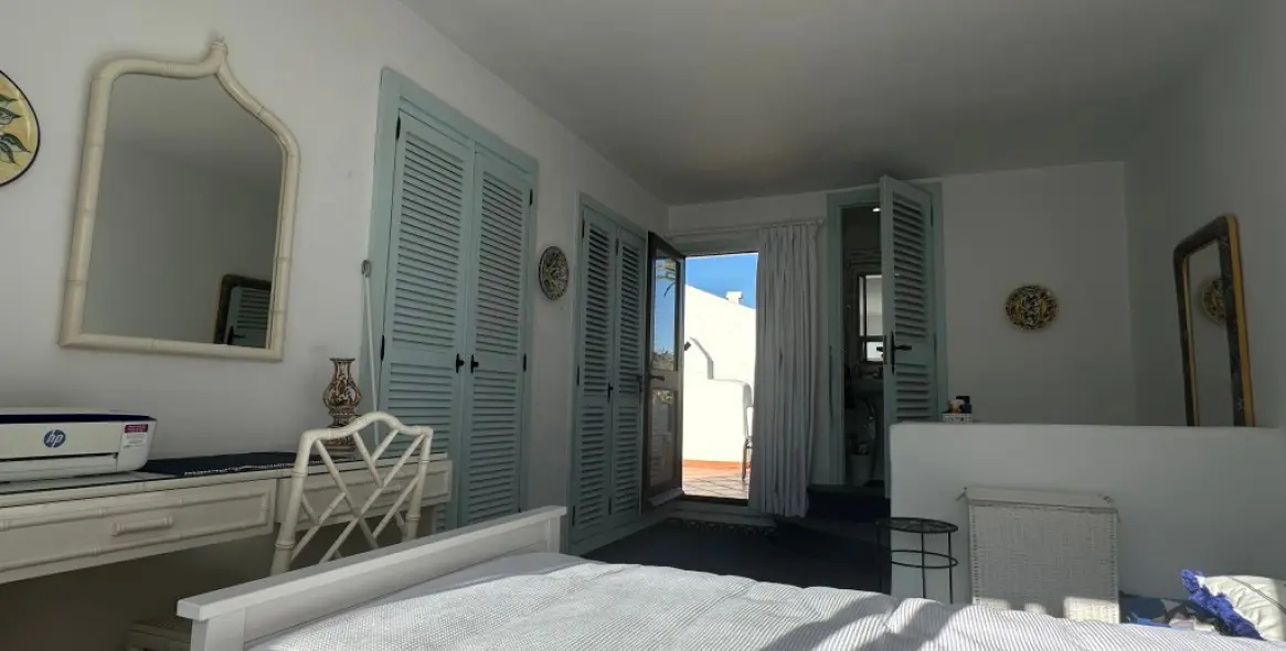 Sale of townhouse in Estepona 8