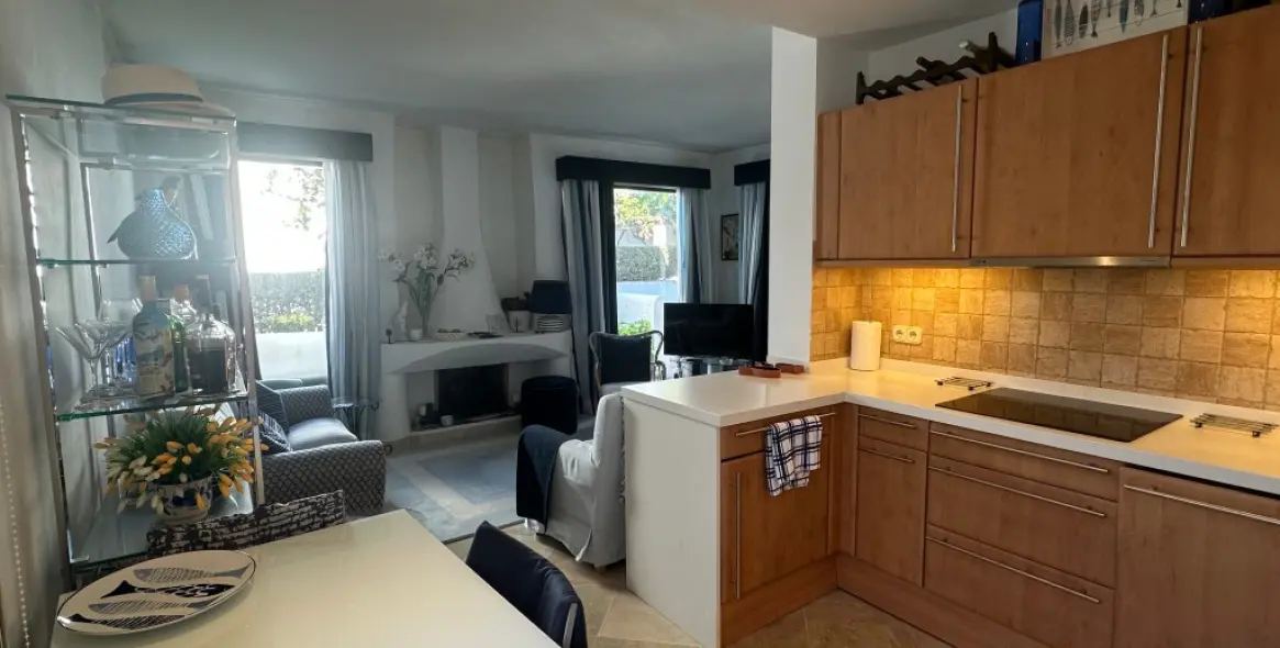 Sale of townhouse in Estepona 12