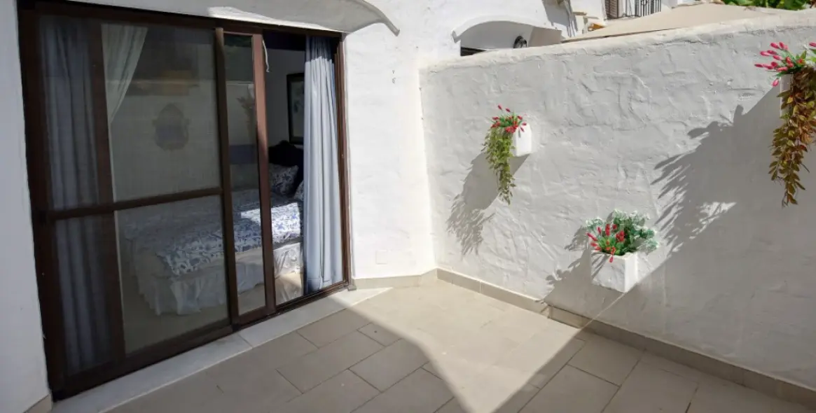 Sale of townhouse in Estepona 16