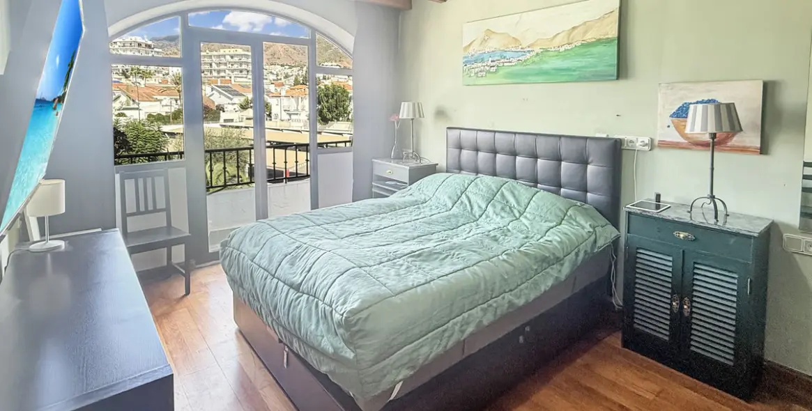 Venta de ático en Nerja 10