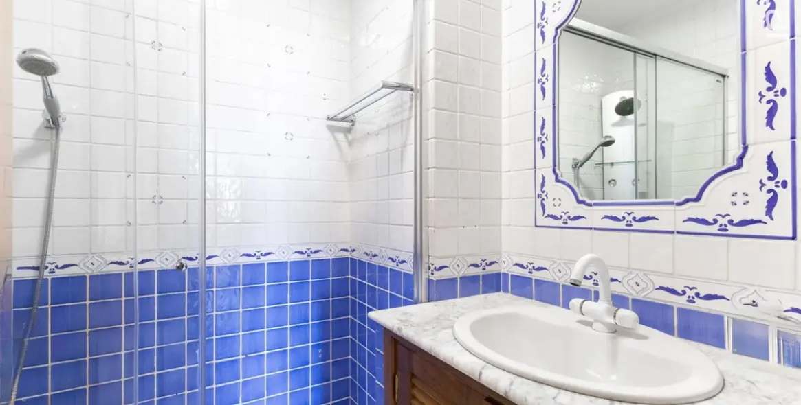 Sale of penthouse in Nerja 9