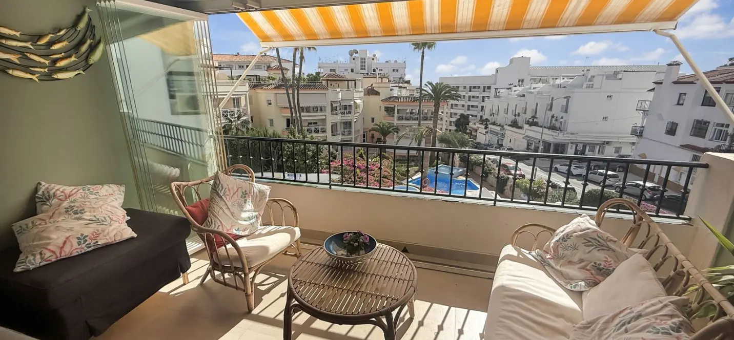 Sale of penthouse in Nerja 1