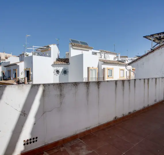 Sale of townhouse in Estepona