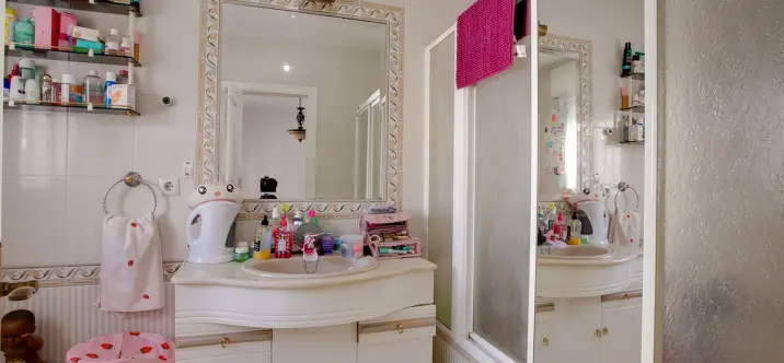 Sale of townhouse in Estepona 3