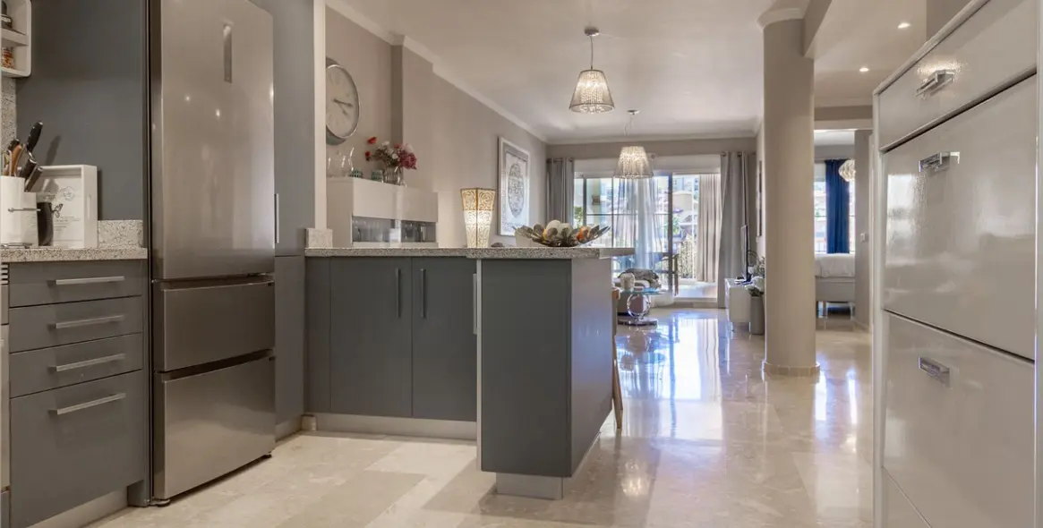 Sale of middle floor apartment in La Cala de Mijas 5