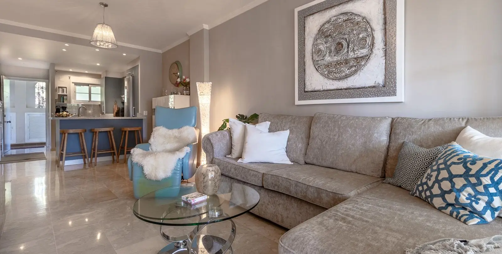 Sale of middle floor apartment in La Cala de Mijas 9