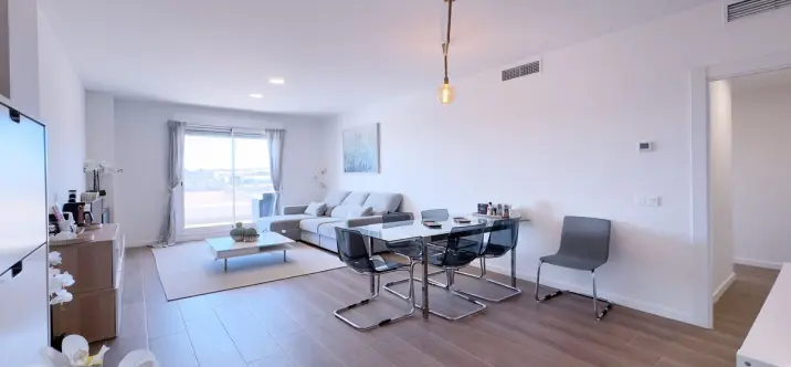 Продажа апартаментов на среднем этаже в Nueva Andalucía 0