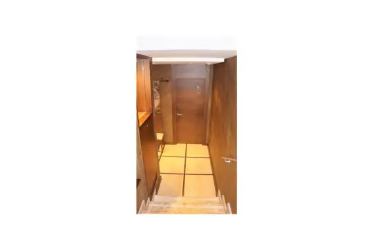 Image 9 thumb