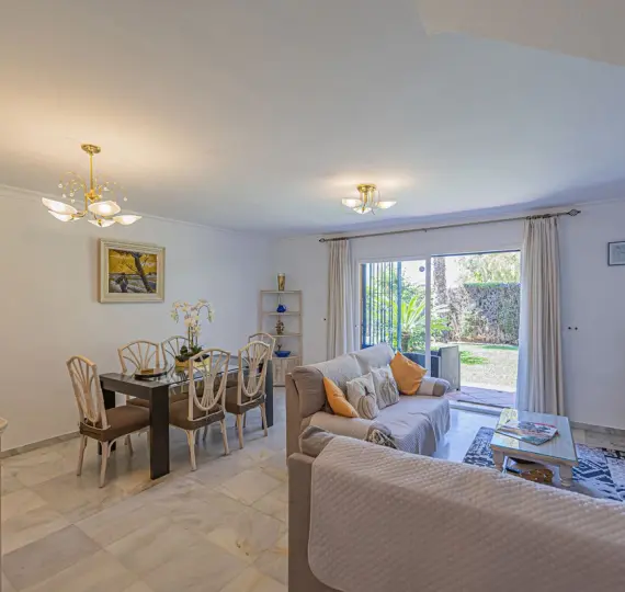Sale of townhouse in Atalaya