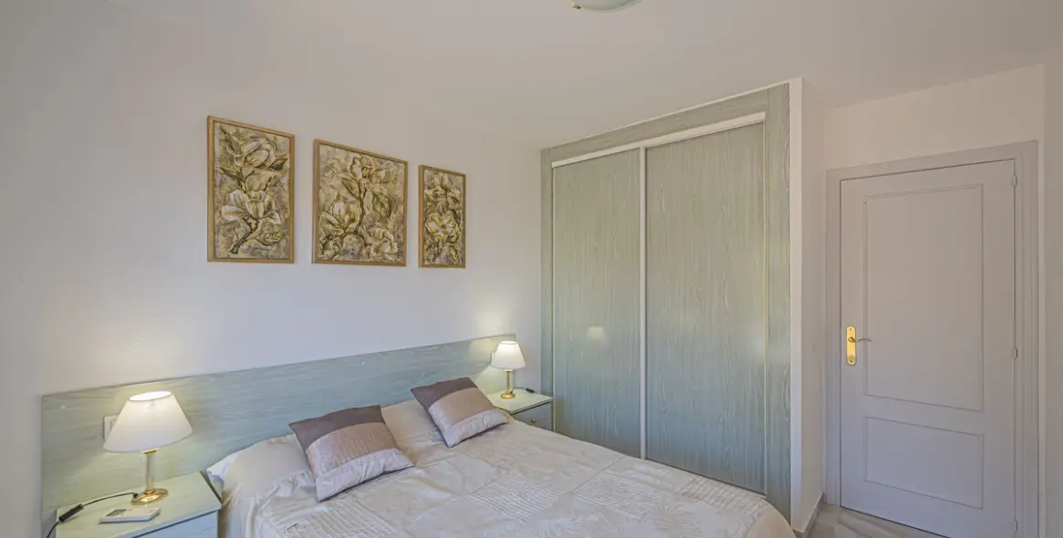 Sale of townhouse in Atalaya 11