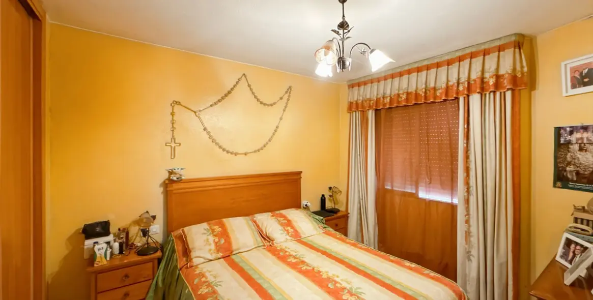 Продажа апартаментов на среднем этаже в Perchel Sur 14