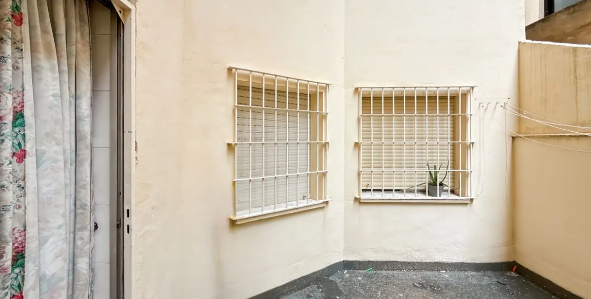 Sale of middle floor apartment in Perchel Sur 31