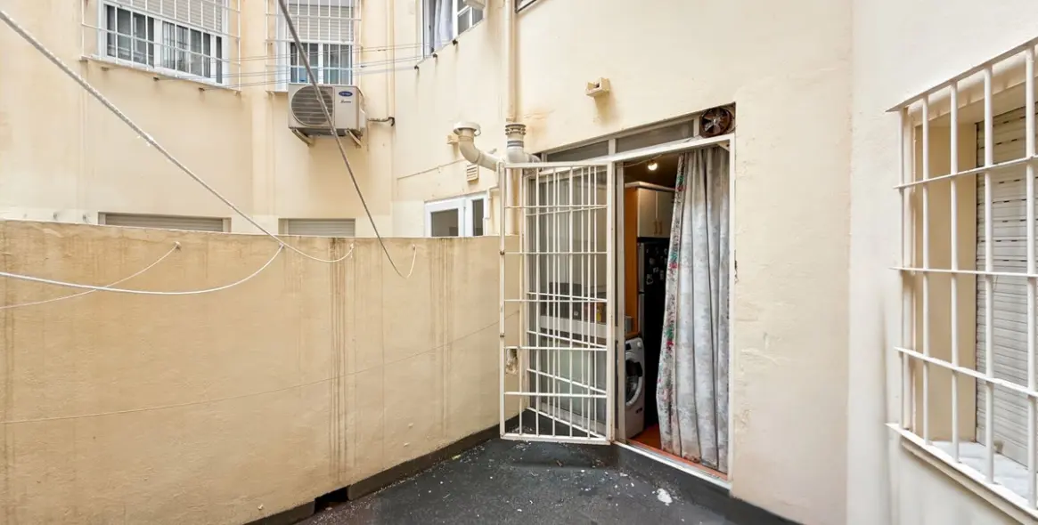 Sale of middle floor apartment in Perchel Sur 32