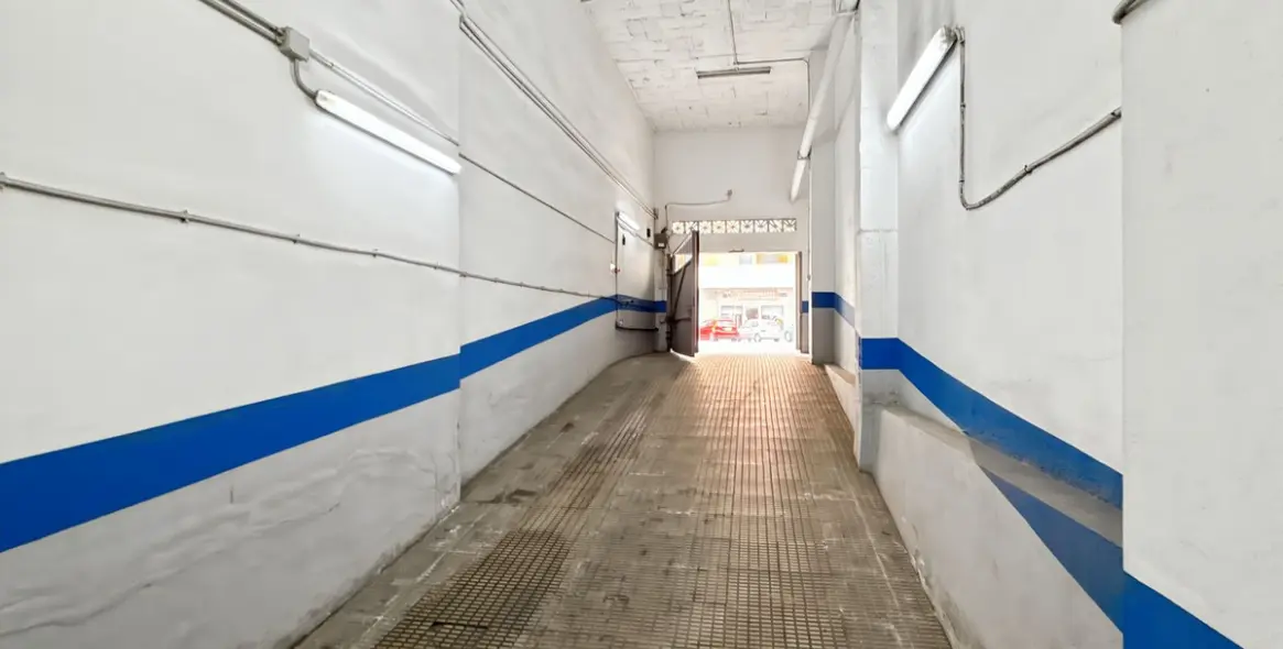 Sale of middle floor apartment in Perchel Sur 43