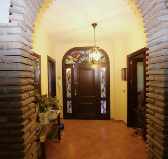Sale of detached villa in Benamargosa