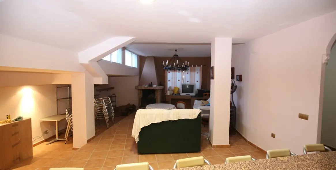 Sale of detached villa in Benamargosa 27