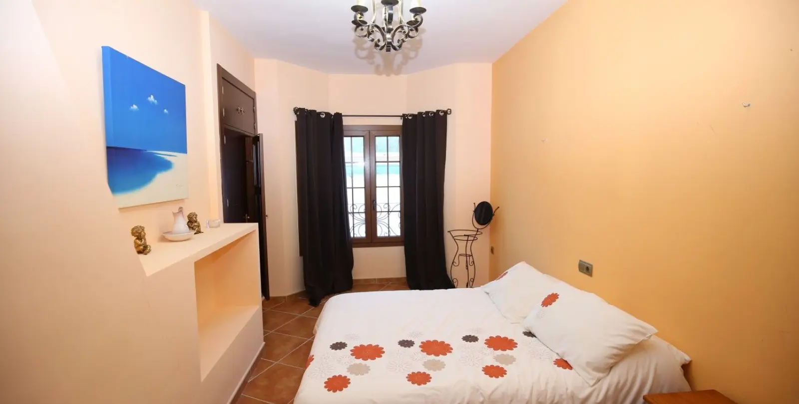 Sale of detached villa in Benamargosa 14