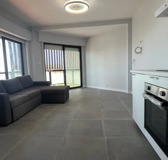 Продажа апартаментов на среднем этаже в Marbella