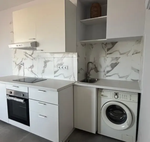 Продажа апартаментов на среднем этаже в Marbella