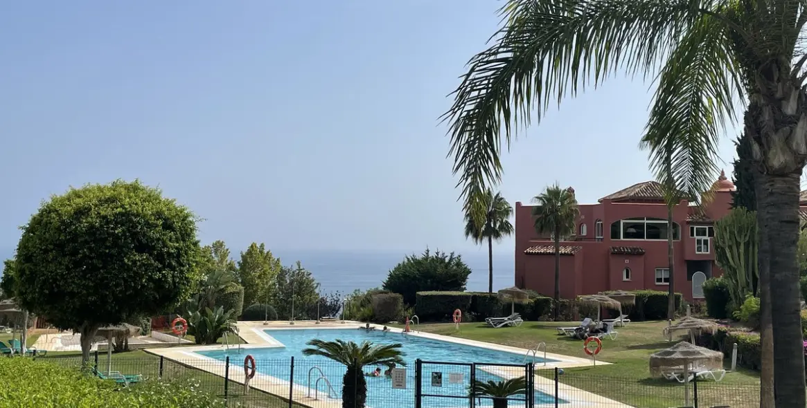 Продажа апартаментов на первом этаже в Benalmadena 1